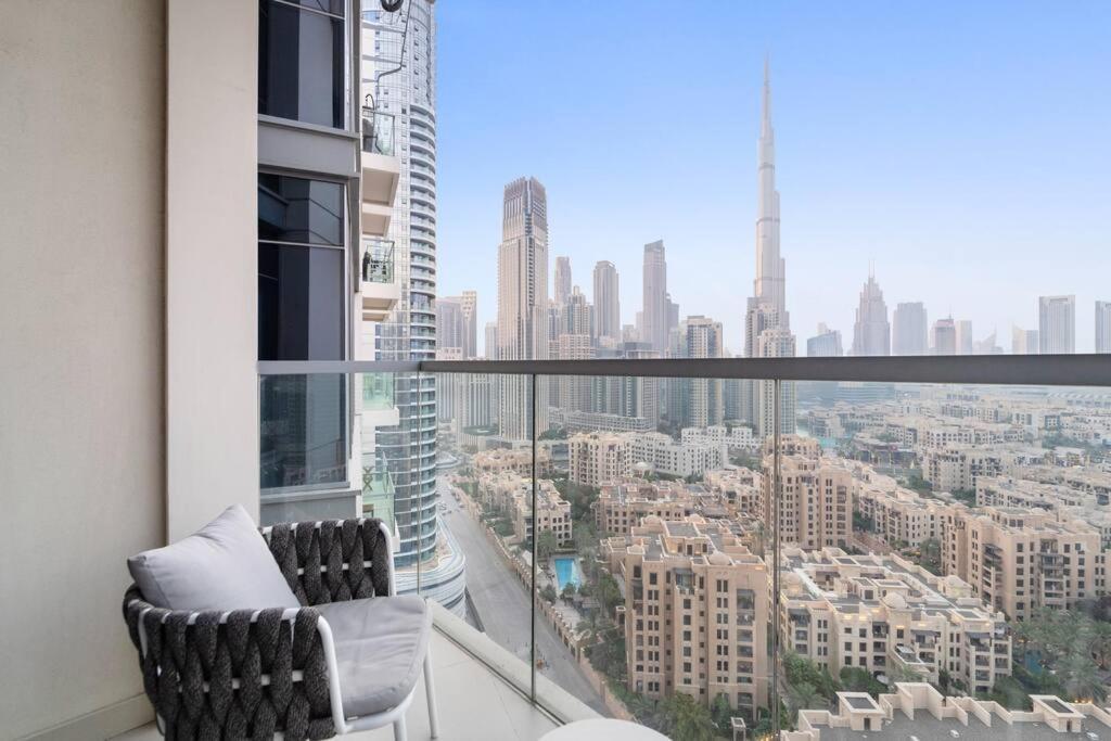 Modern 2br Flat In Bellevue Tower Walk To Mall *