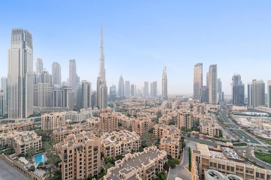 Modern 2br Flat In Bellevue Tower Walk To Mall Appartement *