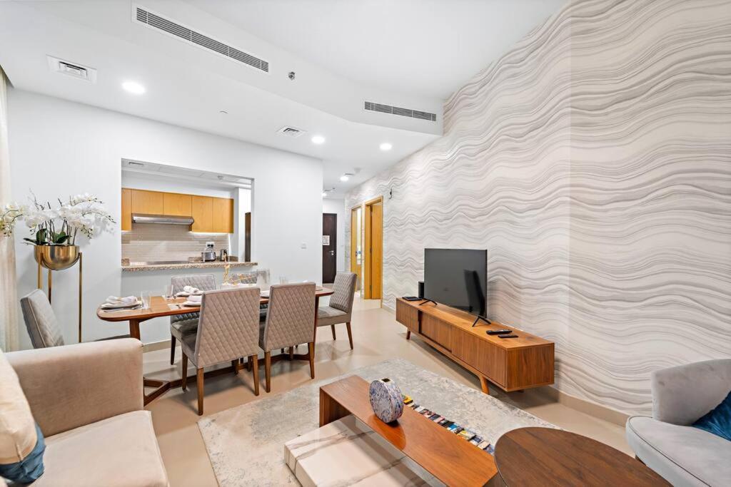 Apartment Modern 2br Flat In Bellevue Tower Walk To Mall *
